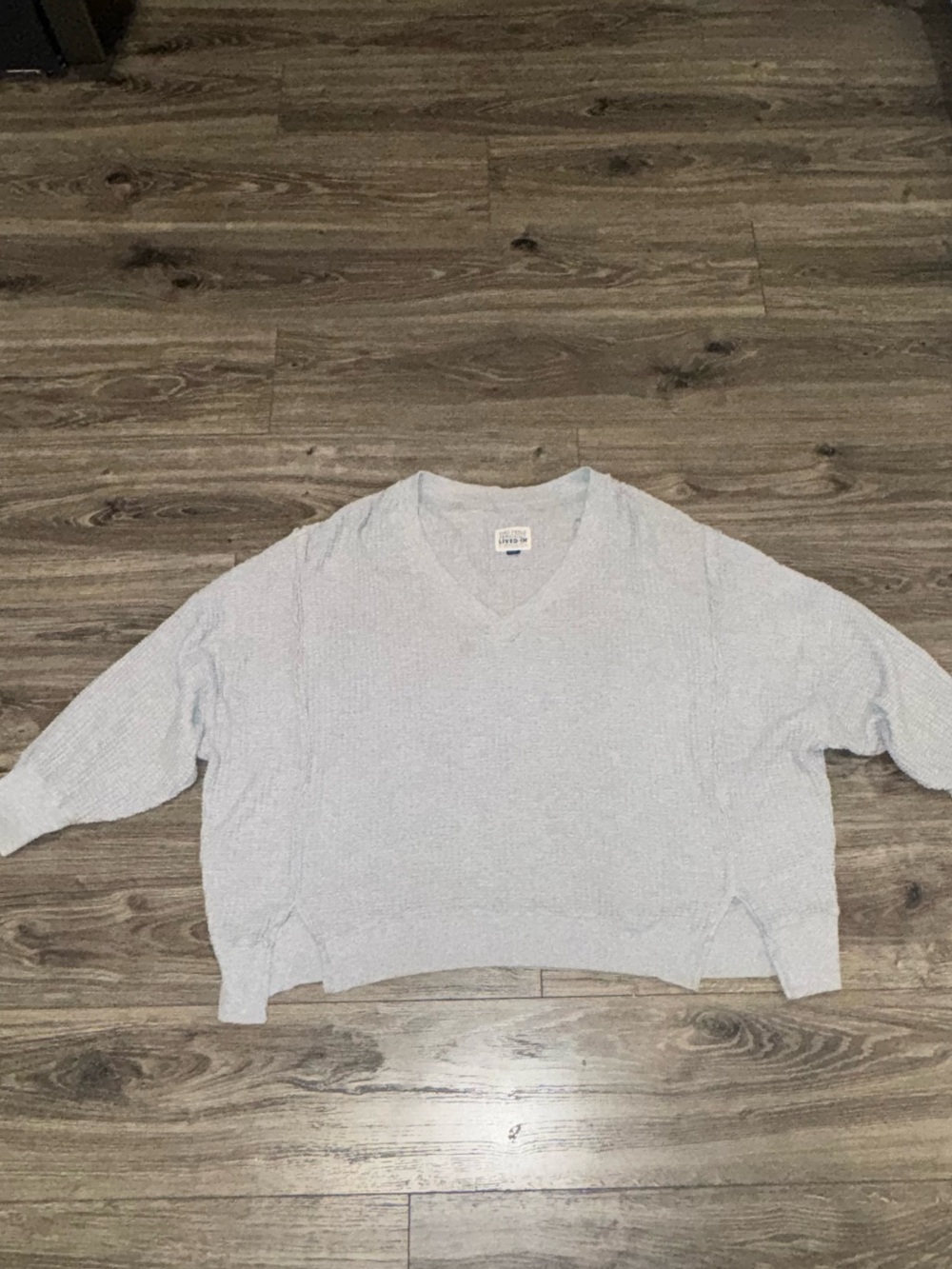 American Eagle Outfitters Light Gray V-Neck Women’s Sweater